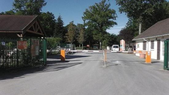 Camping Le Jardin D'eden Saint-Chéron